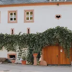 Hotel Und Weingut Karlsmuehle