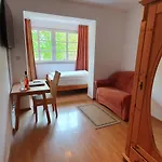 Hotel Und Weingut Karlsmuehle 3*