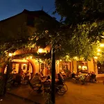 Und Weingut Karlsmuehle