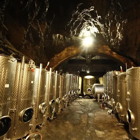 Szálloda Und Weingut Karlsmuehle 3*