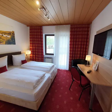 Hotel Und Weingut Karlsmuehle