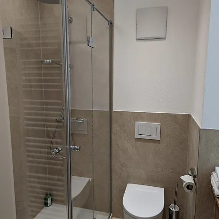 Und Weingut Karlsmuehle Mertesdorf