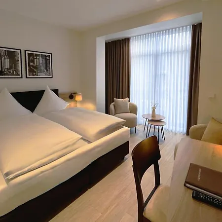 Und Weingut Karlsmühle Hotel