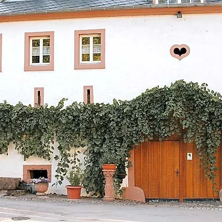 Und Weingut Karlsmuehle 3*