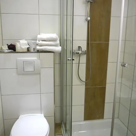 Und Weingut Karlsmühle Hotel 3*