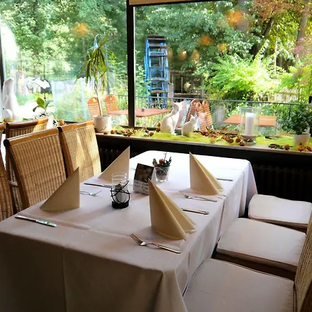 Und Weingut Karlsmuehle