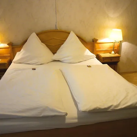 Und Weingut Karlsmuehle Отель 3*