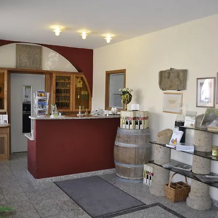Szálloda Und Weingut Karlsmuehle 3*