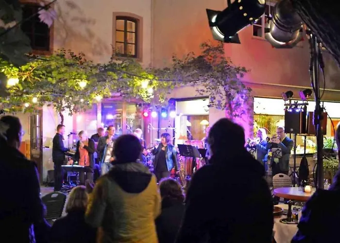 Und Weingut Karlsmühle 3* Mertesdorf