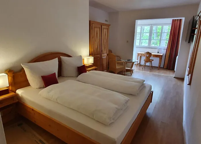 Und Weingut Karlsmuehle Hotel Mertesdorf