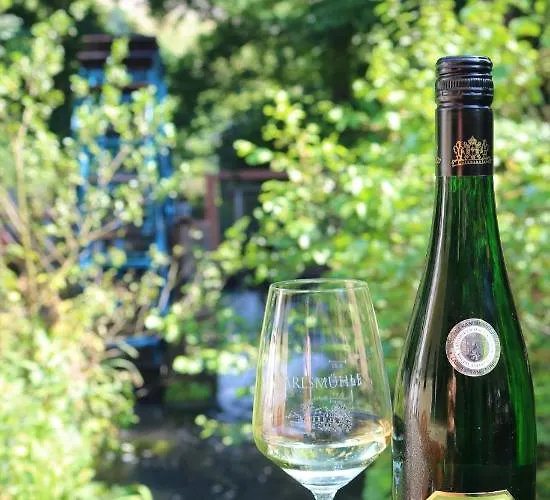 Und Weingut Karlsmuehle 3*