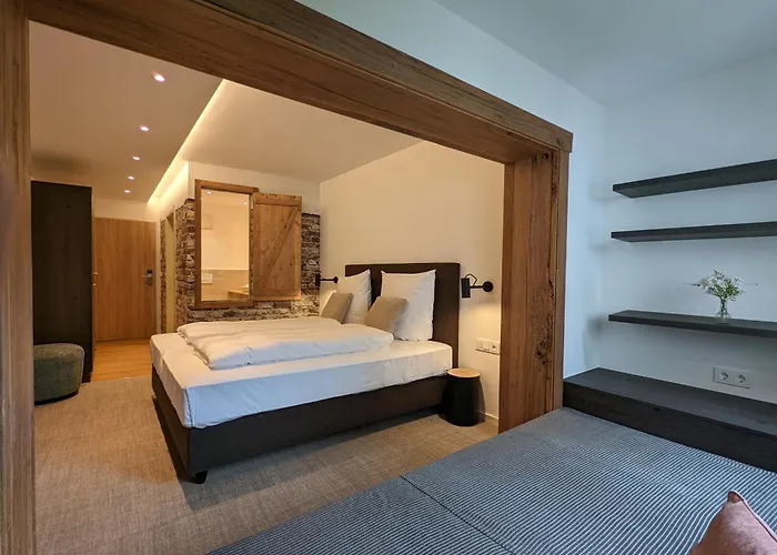 Hotel Und Weingut Karlsmühle 3*