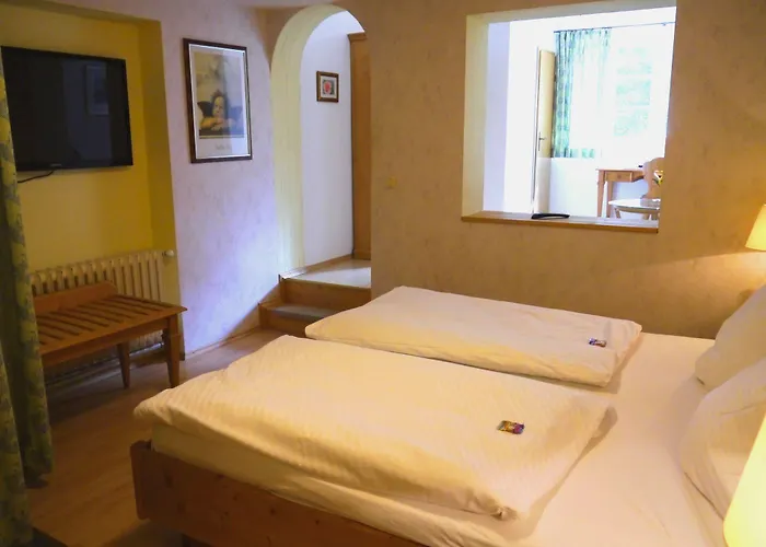 Und Weingut Karlsmuehle Mertesdorf