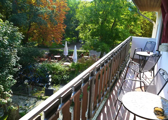 Hotel Und Weingut Karlsmühle 3*